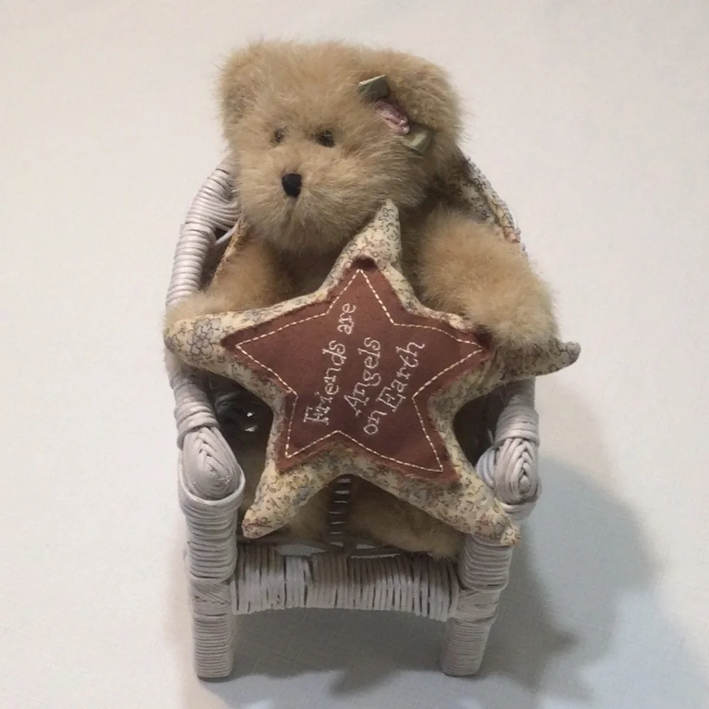 Boyds Bears Friends are Angels on Earth w/Chair​